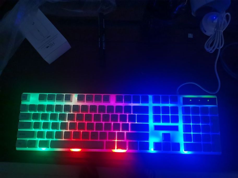 Teclado + Mouse (Retroiluminado)